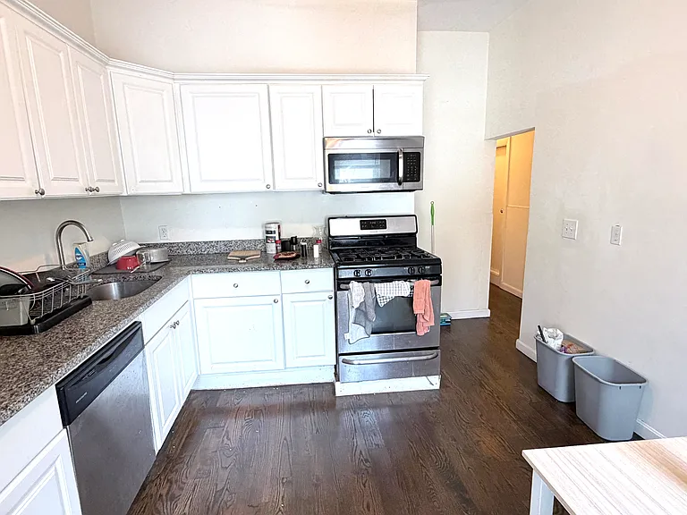 11 Seckel St #1 — Photo 4