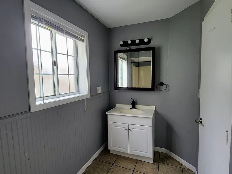 171 Robertson St #1 — Photo 10