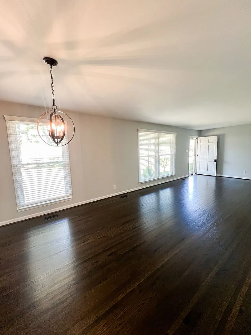 2108 Barkley Drive Clarksville, TN 37043 — Photo 4