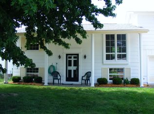 51 Concord Dr, Fairview Heights, IL 62208