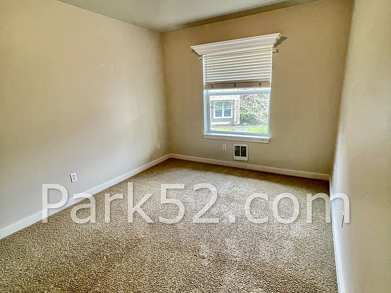 1851 McNeil Cir — Photo 8