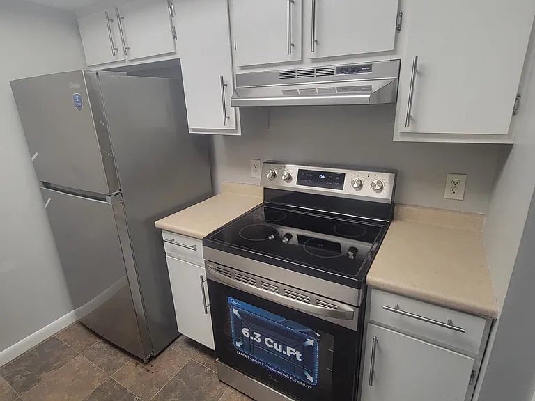 30 Poinciana Dr #5 — Photo 9
