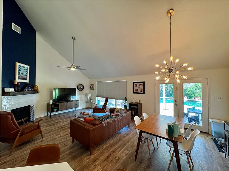 17800 Kilkenny Dr — Photo 10