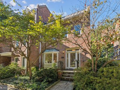 4044 Chancery Ct NW, Washington, DC, 20007