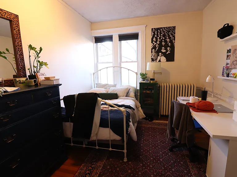 62 Egmont St #5 — Photo 6