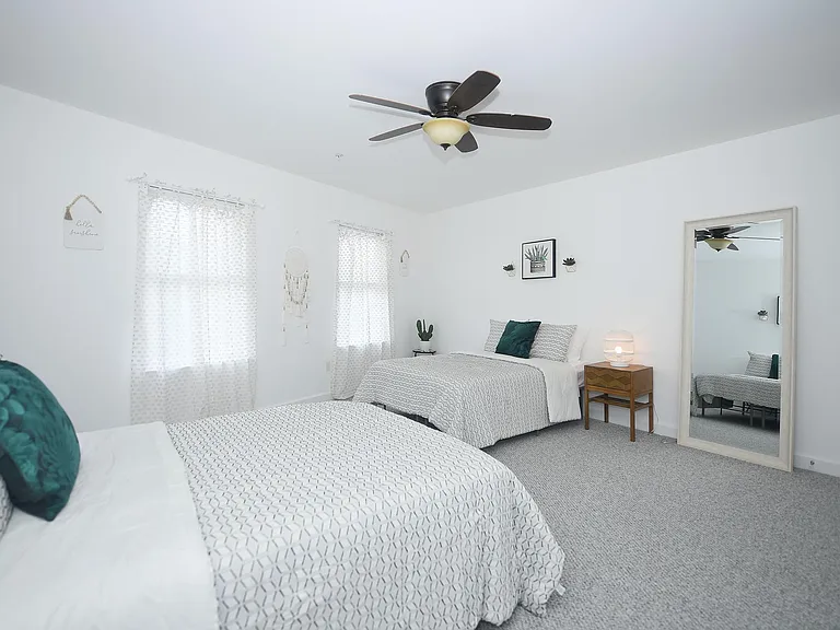1624 Light St — Photo 21