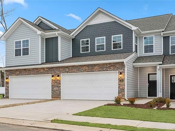 3rd image of 126 Lemongrass Ln