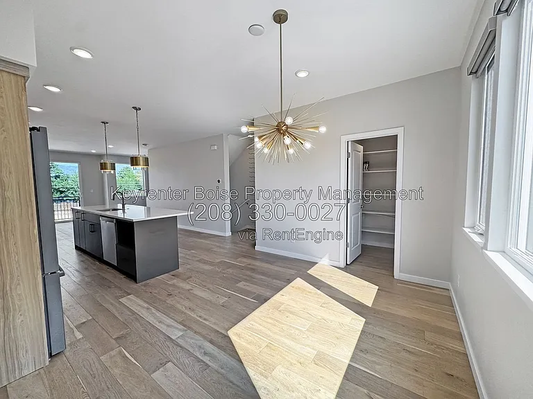 1198 S Marietta Spur Ln — Photo 9