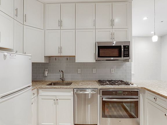 4th image of 31 Massachusetts Ave APT 1-2