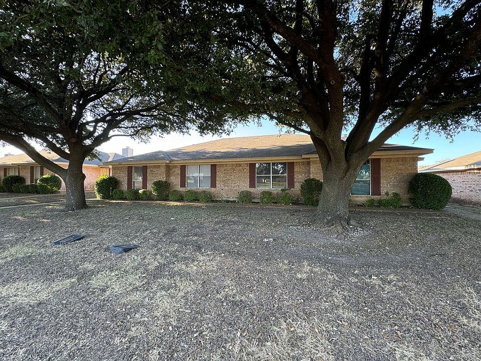 1st image of 9007 Royal Ln