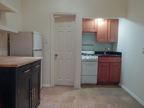 2nd image of 40 W 95th St APT 2D
