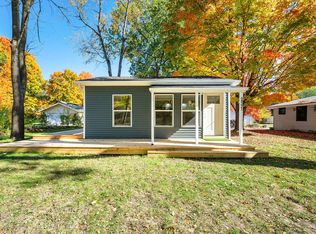 68321 3rd St, Edwardsburg, MI 49112