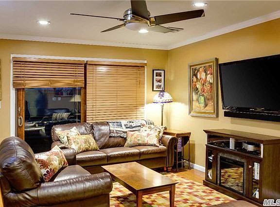 5th image of 330A Peninsula Blvd