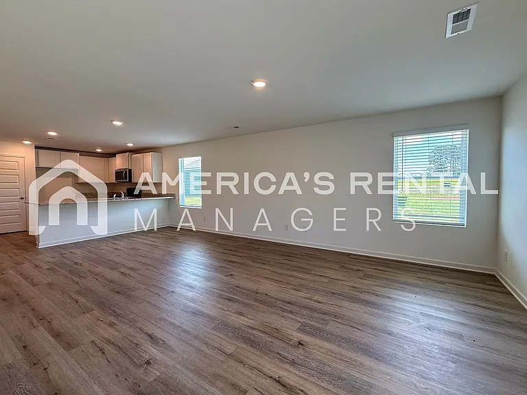 18584 Caffee Dr — Photo 18
