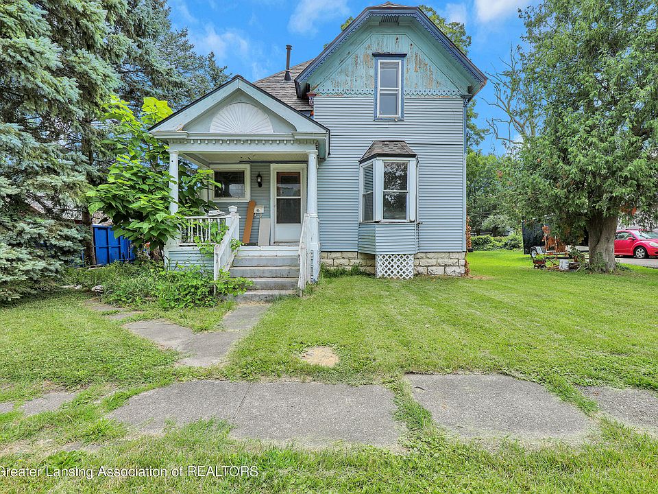 1st image of 301 S Cedar St