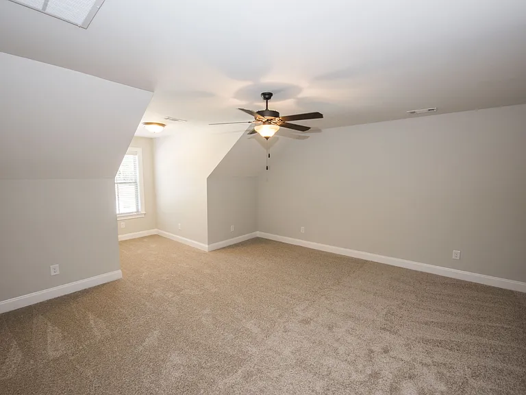 2304 Snowshill Ln — Photo 18