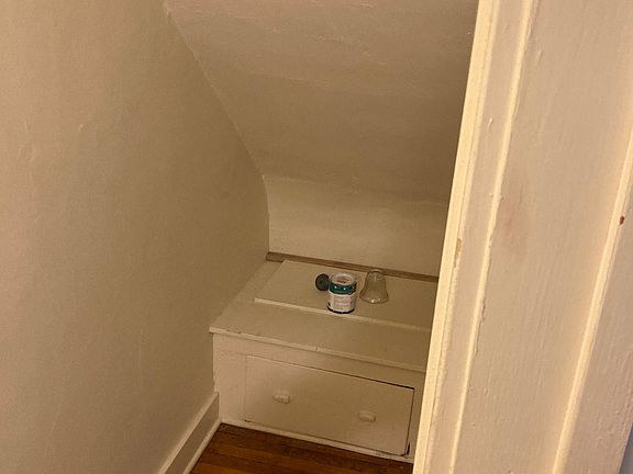 5th image of 322 Calkins Ave SE #3
