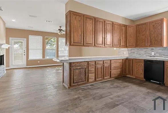 2417 Hawkwood Ct — Photo 11