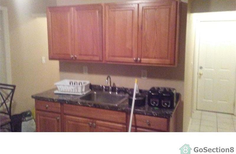 2nd image of 233-235 Beardsley St