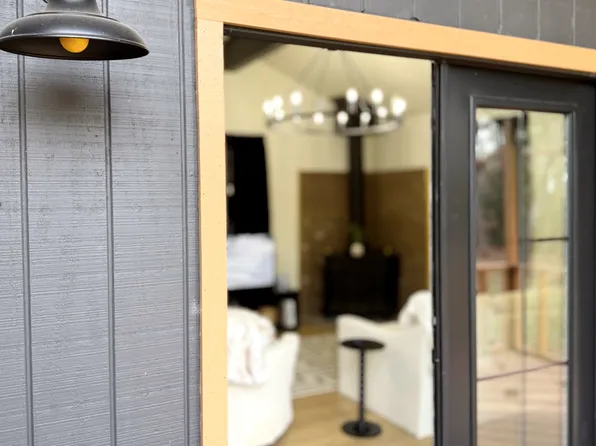 284 Black Squirrel Rd W, Brookeland, TX 75931