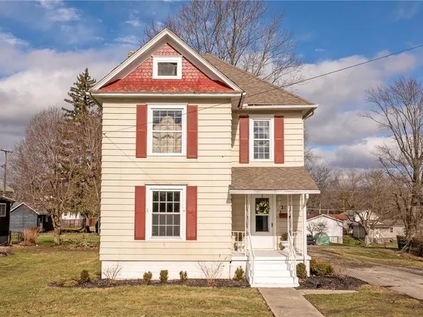215 Spring St, Willard, OH 44890