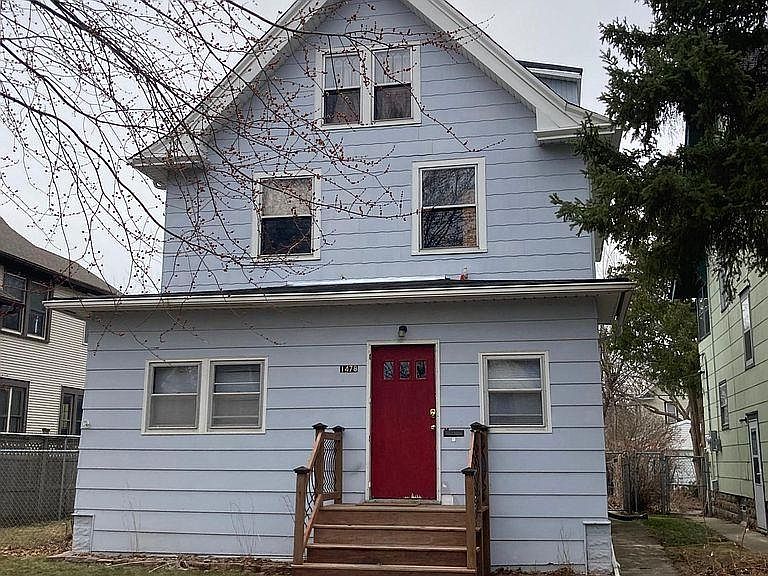 1st image of 1478 Van Buren Ave #10