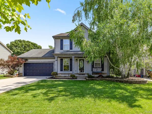 9124 Susan Cir, Newport, MI 48166