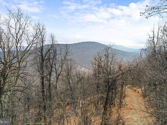 4th image of SW Slope Ln