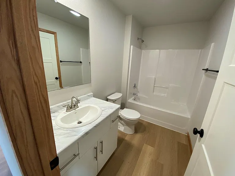 Southview Townhomes — Photo 15