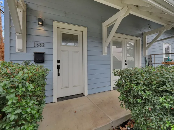 1582 Olive Aly, Eugene, OR 97401