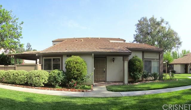 1st image of 24688 Golfview Dr