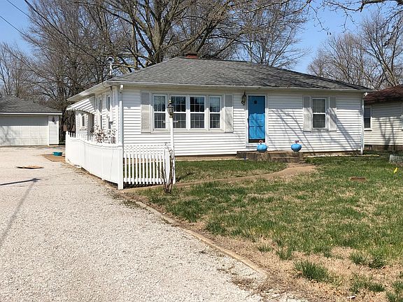 Front from driveway side