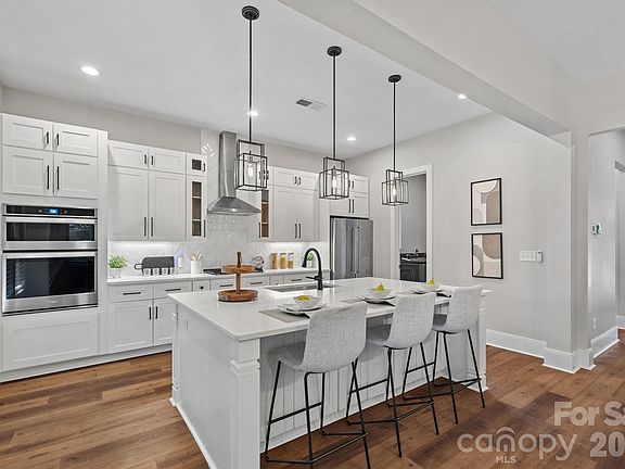 4th image of 1316 Seigle Ave