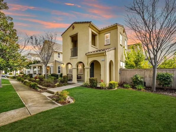 1545 Bonanza Ln, Folsom, CA 95630
