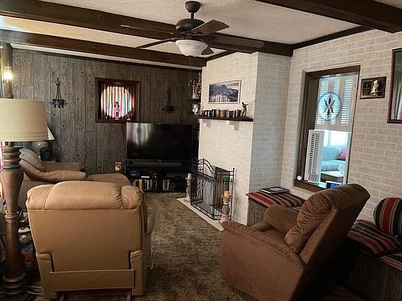 4th image of 2431 Oakwood Dr