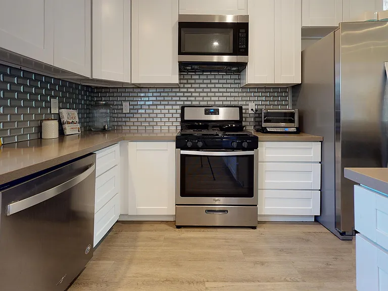 5126 Ewing St — Photo 4
