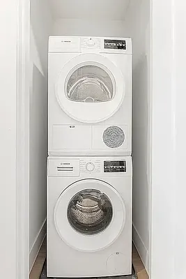 Laundry, photo 1