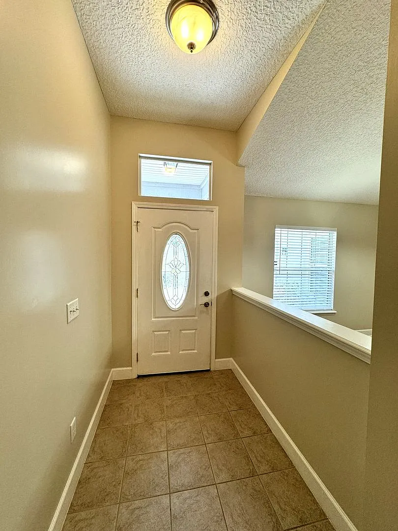 Stunning 4BR/2BA Fleming Island Ranch Home — Photo 3