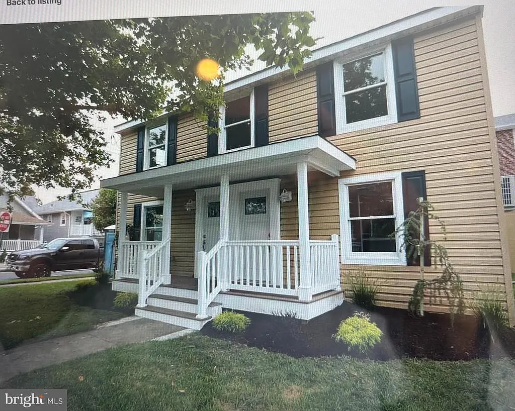 2 bed, 840 sqft, $9,000 — Photo 1