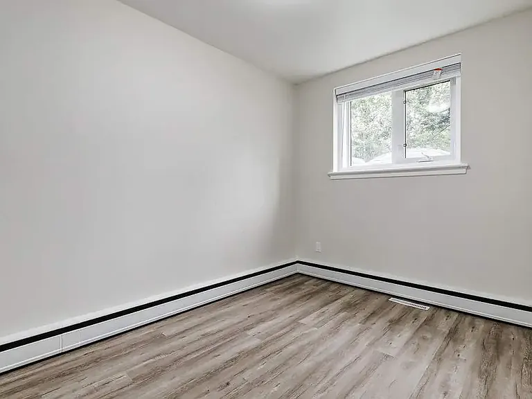 2627 Lacon St #2 — Photo 18