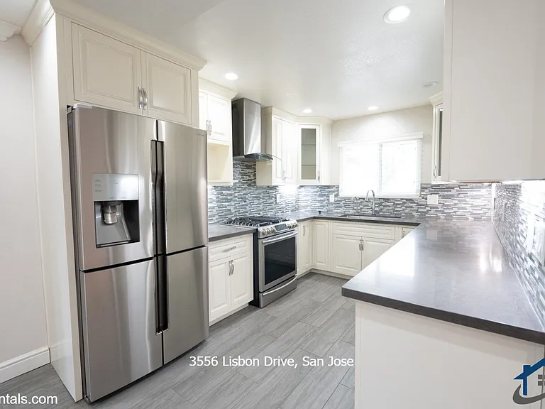 3556 Lisbon Dr — Photo 2