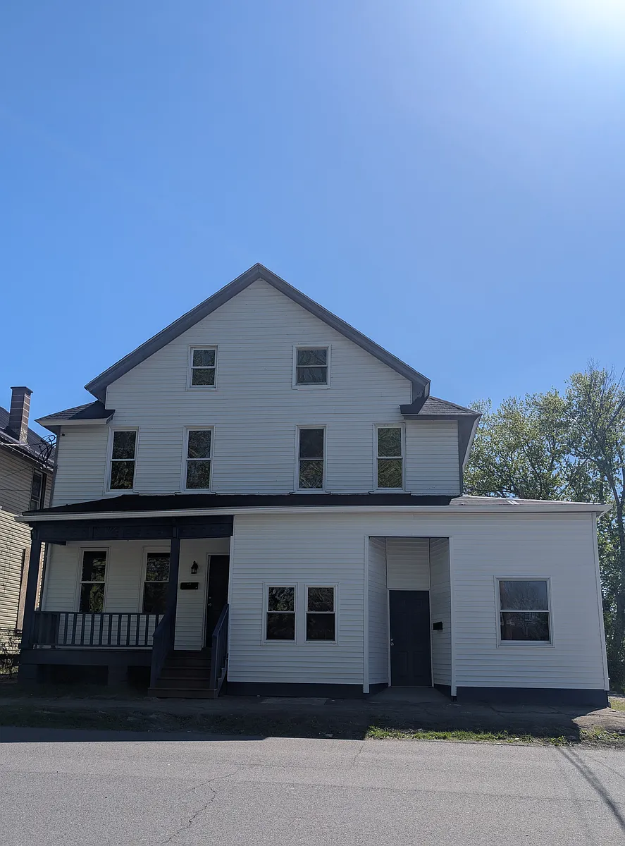 Building Photo - 502 Marion St #502