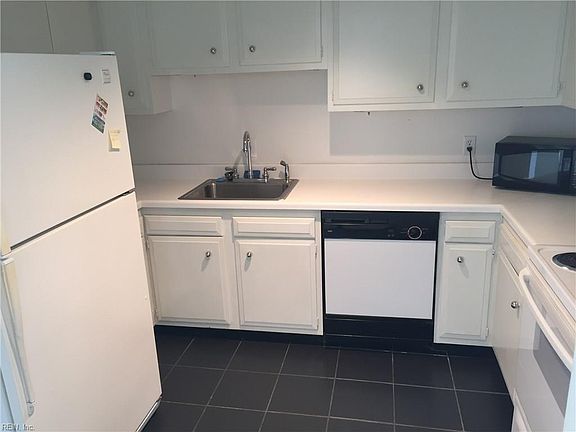2nd image of 3800 Atlantic Ave APT 902