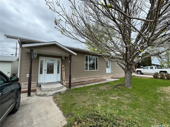 513 Hudson Street, Hudson Bay, SK S0E 0Y0