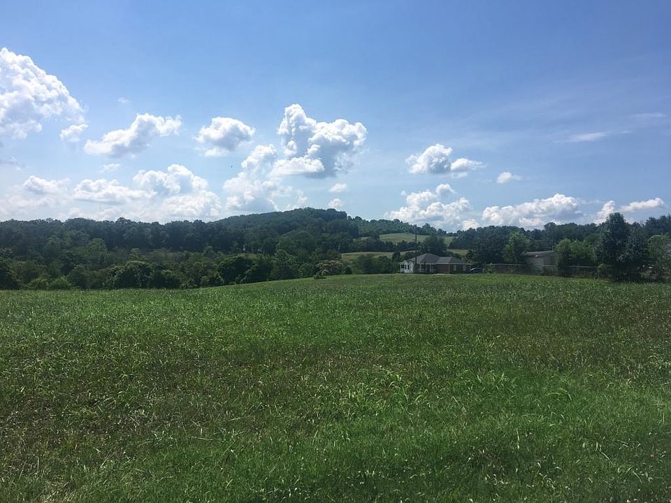 1st image of 328 Valley Dr