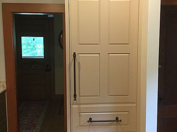 Sub Zero Refrigerator 