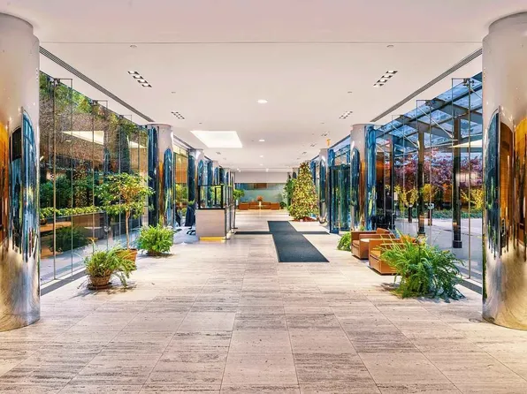 420 East 61st Street image 24 of 27