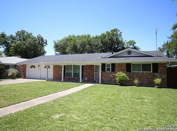 2nd image of 3407 Colony Dr