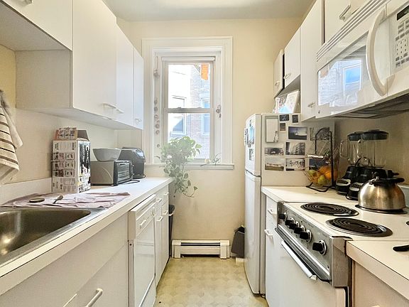 3rd image of 9 Colborne Rd
