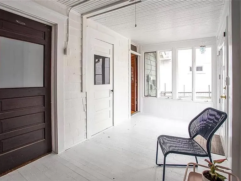 340 N Brighton Ave — Photo 5